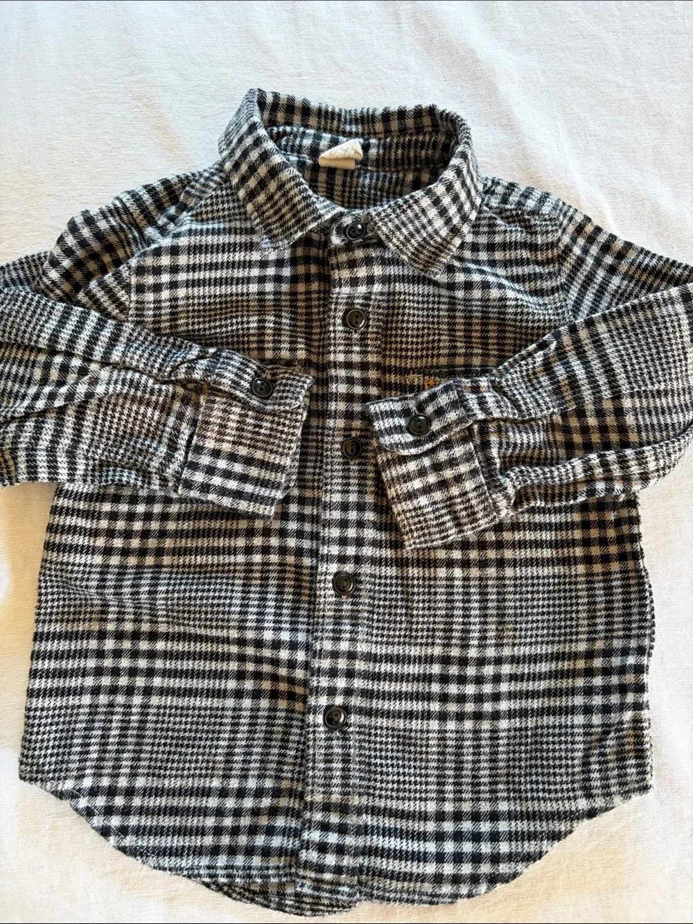GAP Black and White Plaid Button-Down Shirt